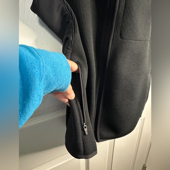 Fabletics Pace Knit Vest - Picture 11 of 16